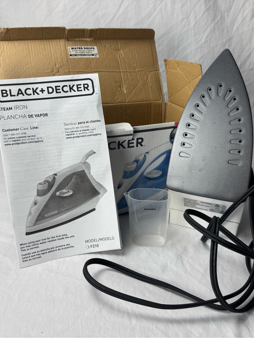 BLACK+DECKER Steam Iron Model F210 With Box & Manual Household Iron